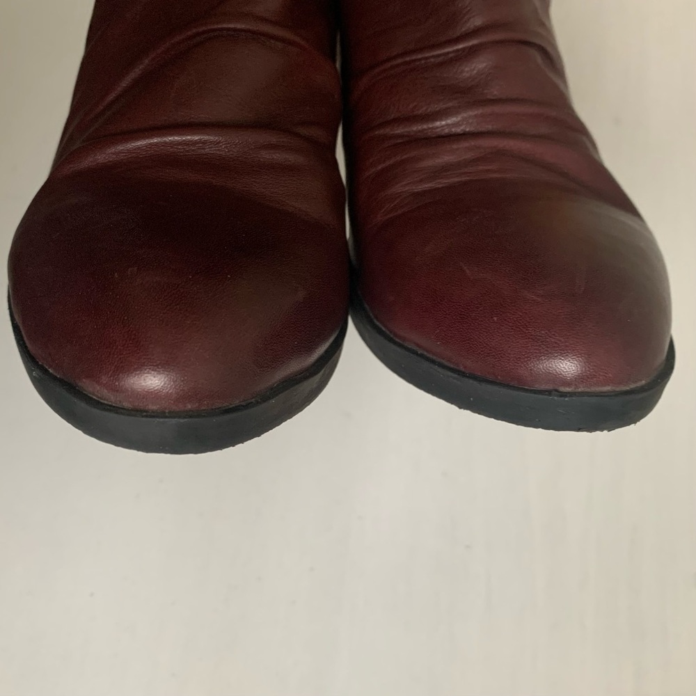 Bueno Connie Merlot Leather Ankle Boots Ruffle Detail Block Heel Sz 38 - Picture 7 of 14